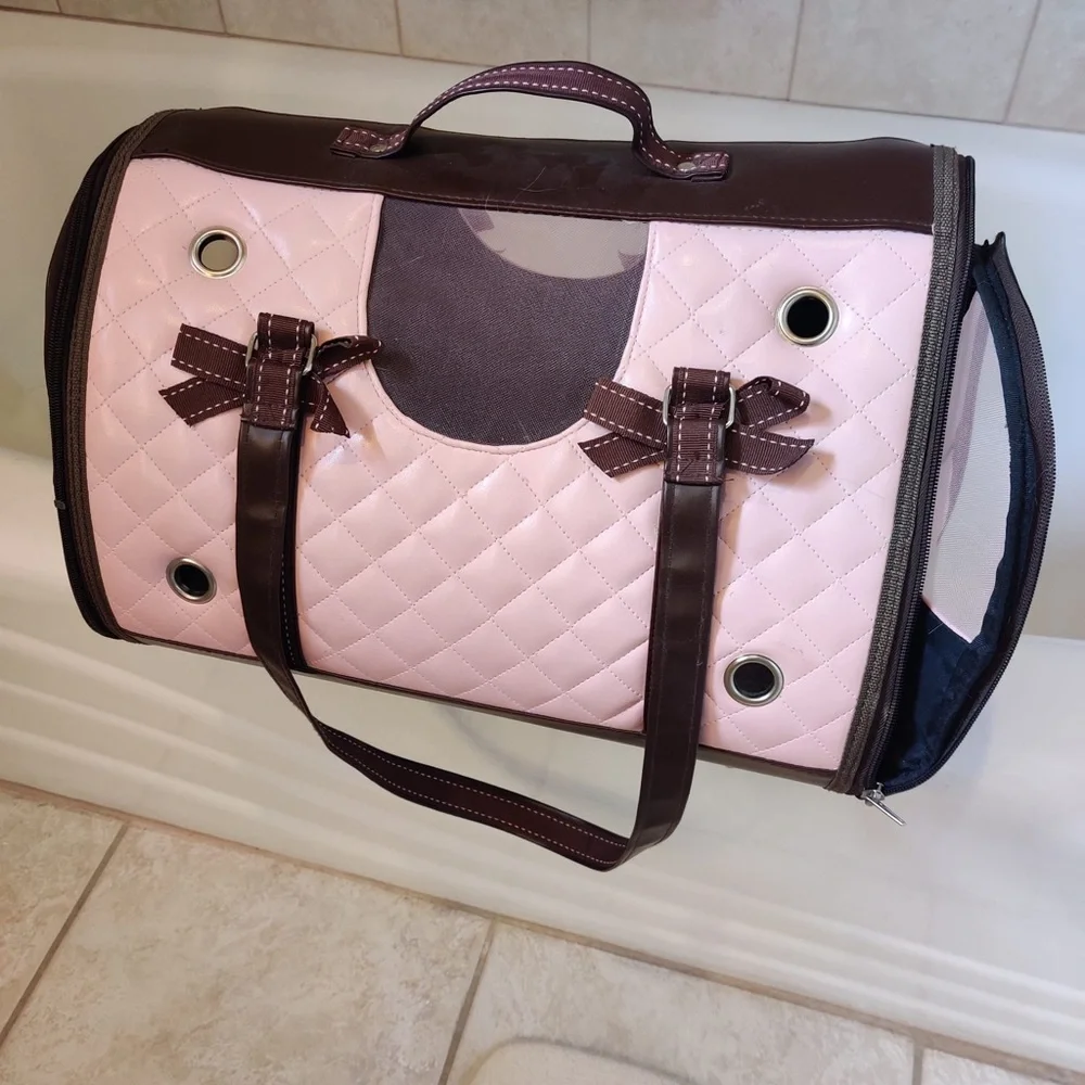 Small pet carrier